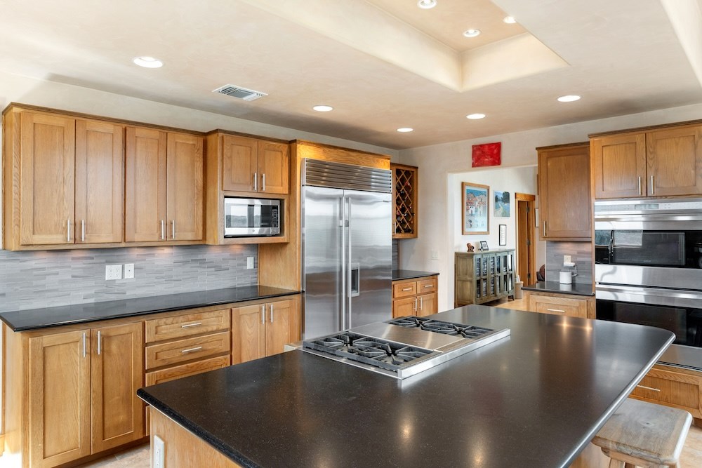 Fredericksburg, Texas, 78624, United States, 2 Bedrooms Bedrooms, ,3 BathroomsBathrooms,Residential,Active,2034005