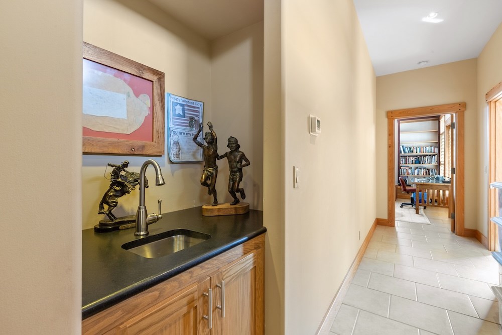 Fredericksburg, Texas, 78624, United States, 2 Bedrooms Bedrooms, ,3 BathroomsBathrooms,Residential,Active,2034005