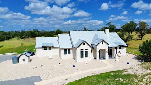 Photo of 281 Inspiration Loop, Fredericksburg, TX 78624 (MLS # 98851)