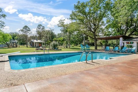 Photo of 702 S Eagle St, Fredericksburg, TX 78624 (MLS # 99449)