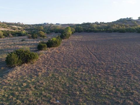 Photo of 105 Majestic Hills Dr, Blanco, TX 78606 (MLS # 104295)