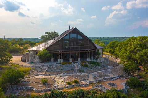 Photo of 225 Valley View Dr, Comfort, TX 78013 (MLS # 104633)