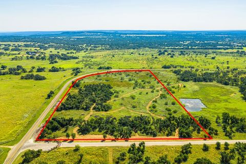 Photo of 10 Slate Rock Rd, Fredericksburg, TX 78675 (MLS # 98840)