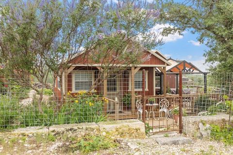 Photo of 815 Nixon Creek Rd, Fredericksburg, TX 78624 (MLS # 104422)