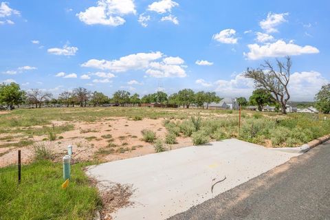 Photo of 214 Woodcrest, Fredericksburg, TX 78624 (MLS # 98151)