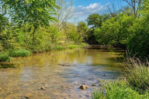 Photo of 14 Vintners Way, Fredericksburg, TX 78624 (MLS # 103968)