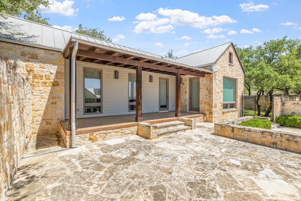 Fredericksburg, Texas, 78624, United States, 3 Bedrooms Bedrooms, ,5 BathroomsBathrooms,Residential,Active,2015801