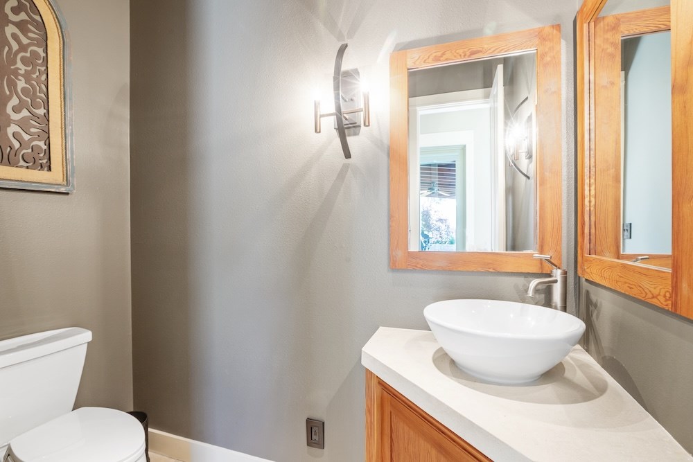 Fredericksburg, Texas, 78624, United States, 3 Bedrooms Bedrooms, ,5 BathroomsBathrooms,Residential,Active,2015801