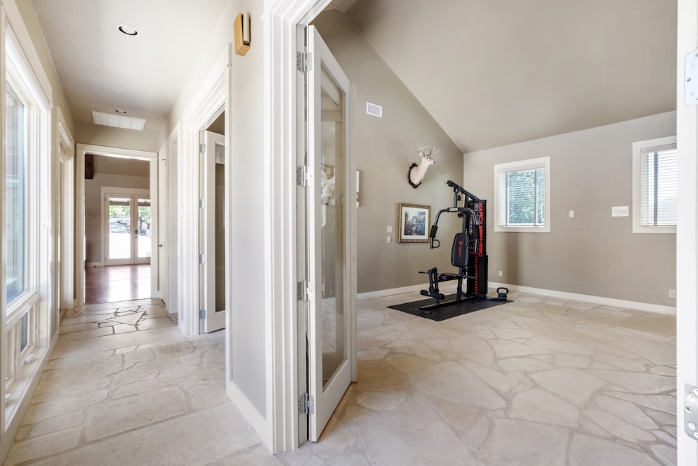 Fredericksburg, Texas, 78624, United States, 3 Bedrooms Bedrooms, ,5 BathroomsBathrooms,Residential,Active,2015801