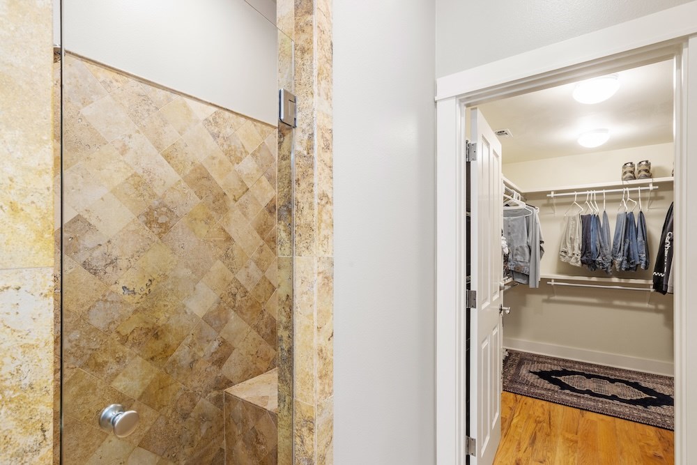 Fredericksburg, Texas, 78624, United States, 3 Bedrooms Bedrooms, ,5 BathroomsBathrooms,Residential,Active,2015801