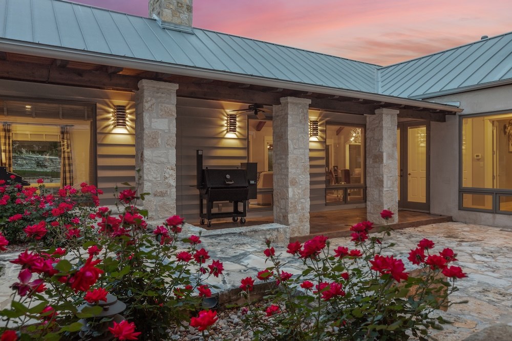 Fredericksburg, Texas, 78624, United States, 3 Bedrooms Bedrooms, ,5 BathroomsBathrooms,Residential,Active,2015801