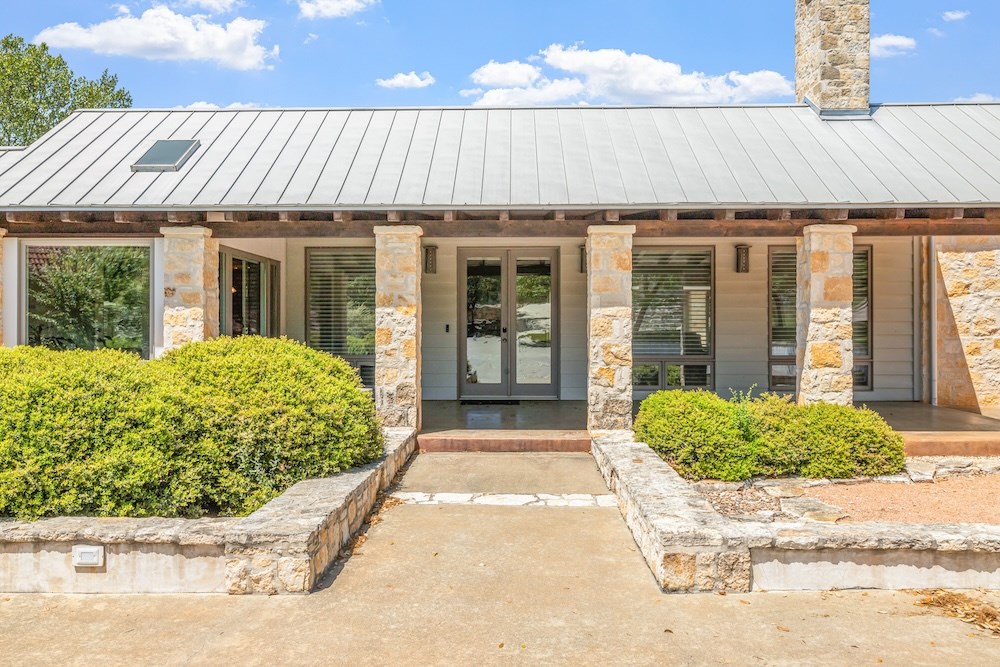 Fredericksburg, Texas, 78624, United States, 3 Bedrooms Bedrooms, ,5 BathroomsBathrooms,Residential,Active,2015801