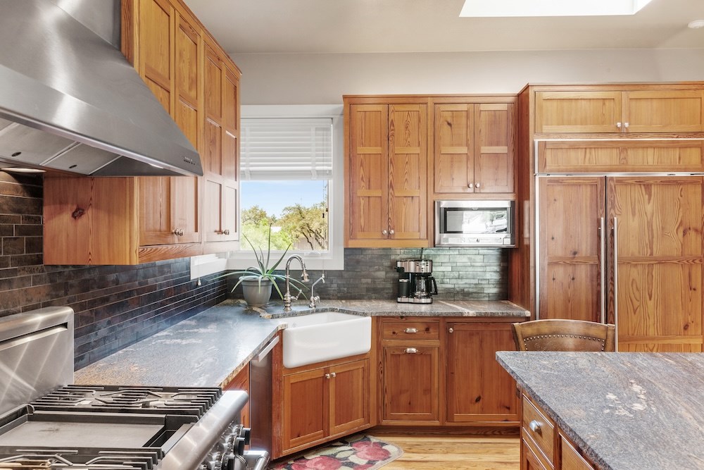 Fredericksburg, Texas, 78624, United States, 3 Bedrooms Bedrooms, ,5 BathroomsBathrooms,Residential,Active,2015801