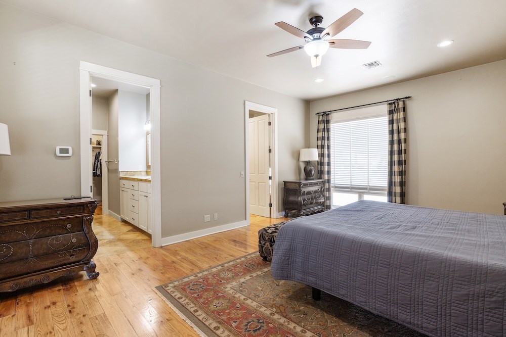 Fredericksburg, Texas, 78624, United States, 3 Bedrooms Bedrooms, ,5 BathroomsBathrooms,Residential,Active,2015801