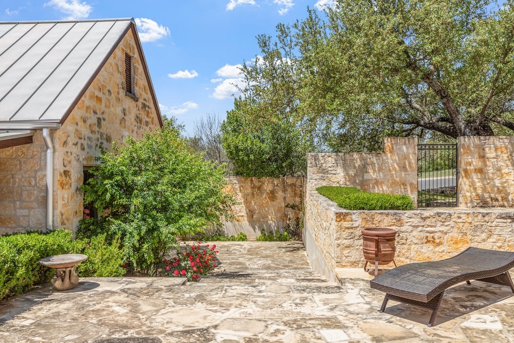 Fredericksburg, Texas, 78624, United States, 3 Bedrooms Bedrooms, ,5 BathroomsBathrooms,Residential,Active,2015801