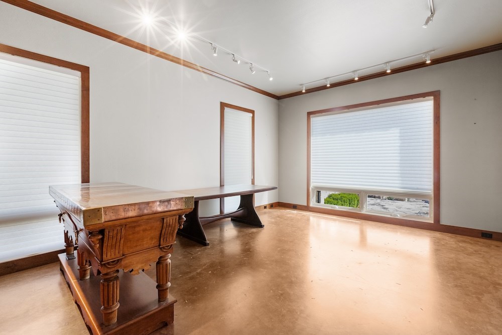Fredericksburg, Texas, 78624, United States, 3 Bedrooms Bedrooms, ,5 BathroomsBathrooms,Residential,Active,2015801