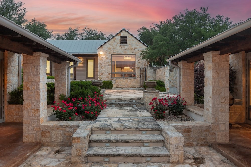 Fredericksburg, Texas, 78624, United States, 3 Bedrooms Bedrooms, ,5 BathroomsBathrooms,Residential,Active,2015801