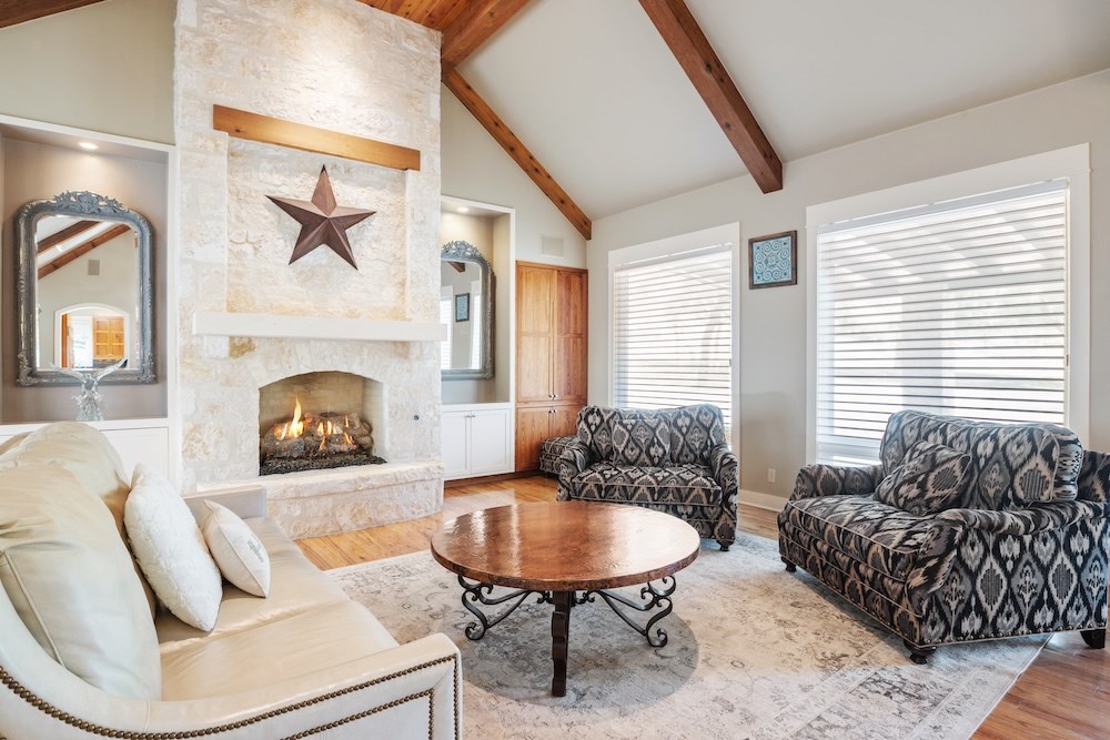 Fredericksburg, Texas, 78624, United States, 3 Bedrooms Bedrooms, ,5 BathroomsBathrooms,Residential,Active,2015801