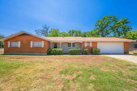 Photo of 221 Pyka Rd, Fredericksburg, TX 78624 (MLS # 103915)