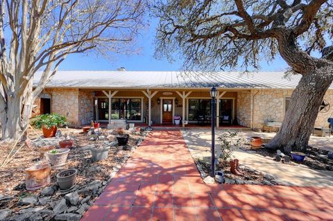 Photo of 257 Encino Loop, Kerrville, TX 78028 (MLS # 104006)