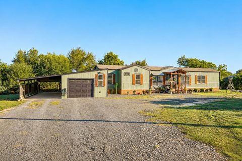 Photo of 378 Aime Real Ranch Rd, Kerrville, TX 78028 (MLS # 104539)