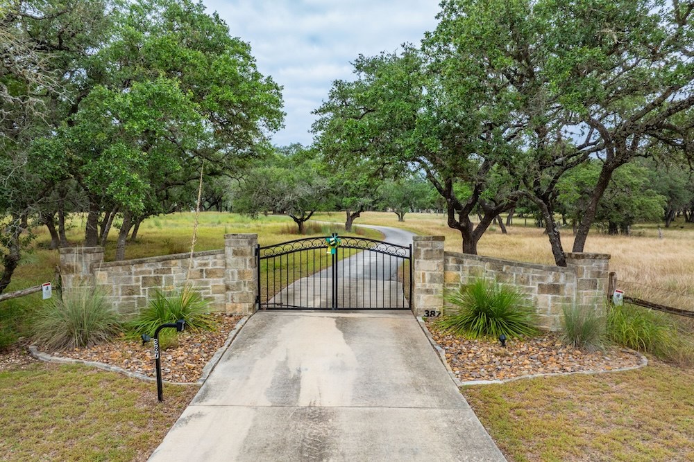 Boerne, Texas, 78006, United States, 3 Bedrooms Bedrooms, ,3 BathroomsBathrooms,Residential,Active,2019166