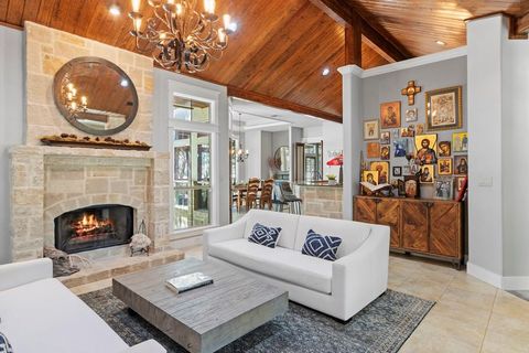 Photo of 387 Brooks Crossing, Boerne, TX 78006 (MLS # 101751)