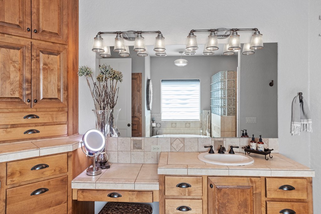 Boerne, Texas, 78006, United States, 3 Bedrooms Bedrooms, ,3 BathroomsBathrooms,Residential,Active,2019166