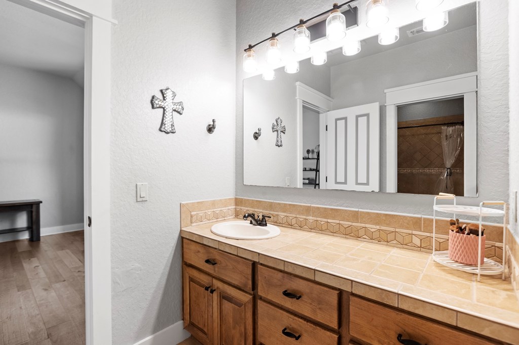 Boerne, Texas, 78006, United States, 3 Bedrooms Bedrooms, ,3 BathroomsBathrooms,Residential,Active,2019166