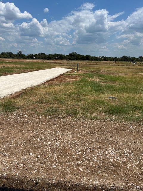 Photo of 193 Arch Ray Lp, Fredericksburg, TX 78624 (MLS # 104516)