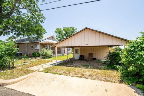 Photo of 201 Highway St, Fredericksburg, TX 78624 (MLS # 98594)