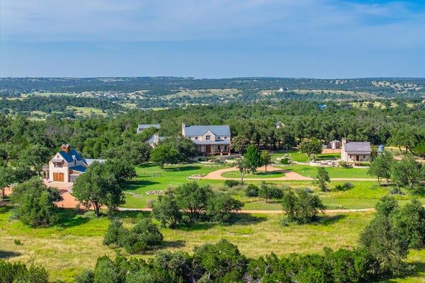 1400 ARBOR RIDGE RD, FREDERICKSBURG, TX 78624 - Image 55fb76b958eb22f5cfd19cb2c8d01331/3574933978