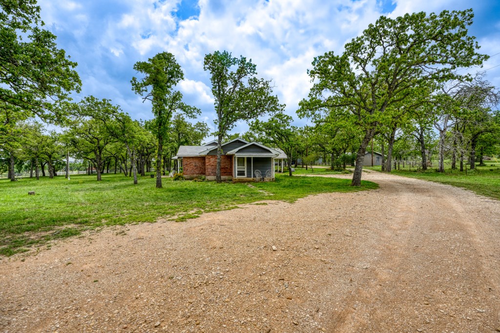 Fredericksburg, Texas, 78624, United States, 3 Bedrooms Bedrooms, ,3 BathroomsBathrooms,Residential,Active,1936634