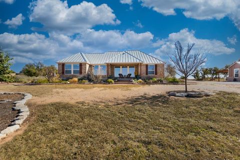 Photo of 612 Sugar Creek Trail, Fredericksburg, TX 78624 (MLS # 99201)