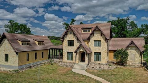 Photo of 1104-B Lois St, Kerrville, TX 78028 (MLS # 104130)