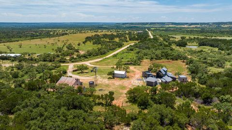 Photo of 1825 Onion Creek Rd, Doss, TX 78618 (MLS # 98540)