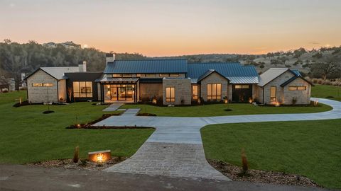 Photo of 82 Presidio Ridge Dr, Fredericksburg, TX 78624 (MLS # 104515)