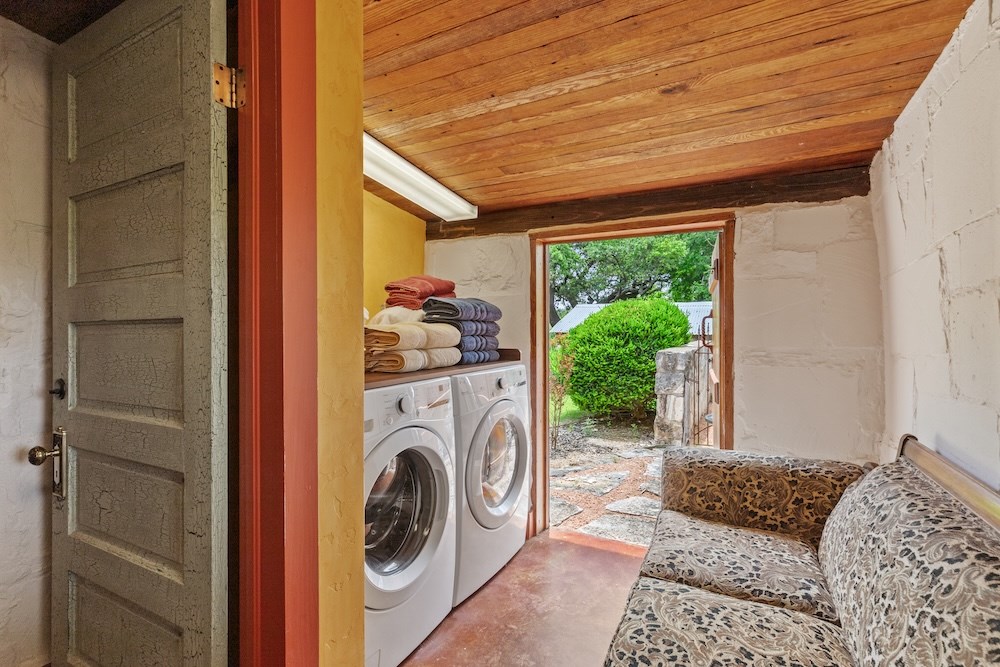 Fredericksburg, Texas, 78624, United States, 3 Bedrooms Bedrooms, ,3 BathroomsBathrooms,Residential,Active,2045665