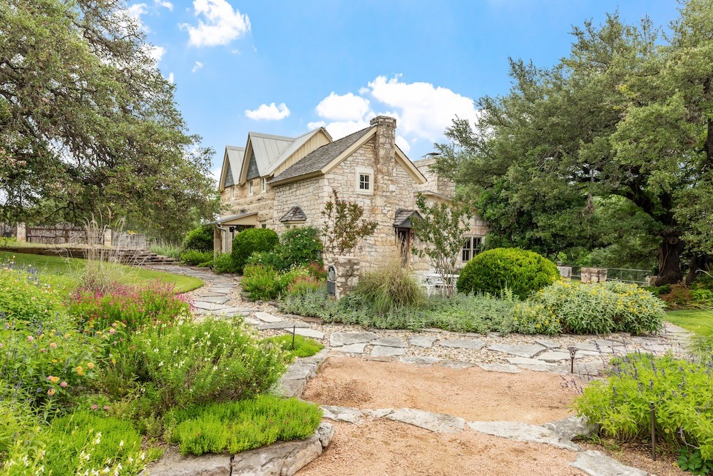 Fredericksburg, Texas, 78624, United States, 3 Bedrooms Bedrooms, ,3 BathroomsBathrooms,Residential,Active,2045665