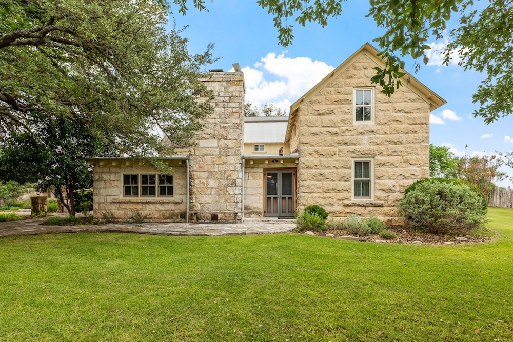 Fredericksburg, Texas, 78624, United States, 3 Bedrooms Bedrooms, ,3 BathroomsBathrooms,Residential,Active,2045665