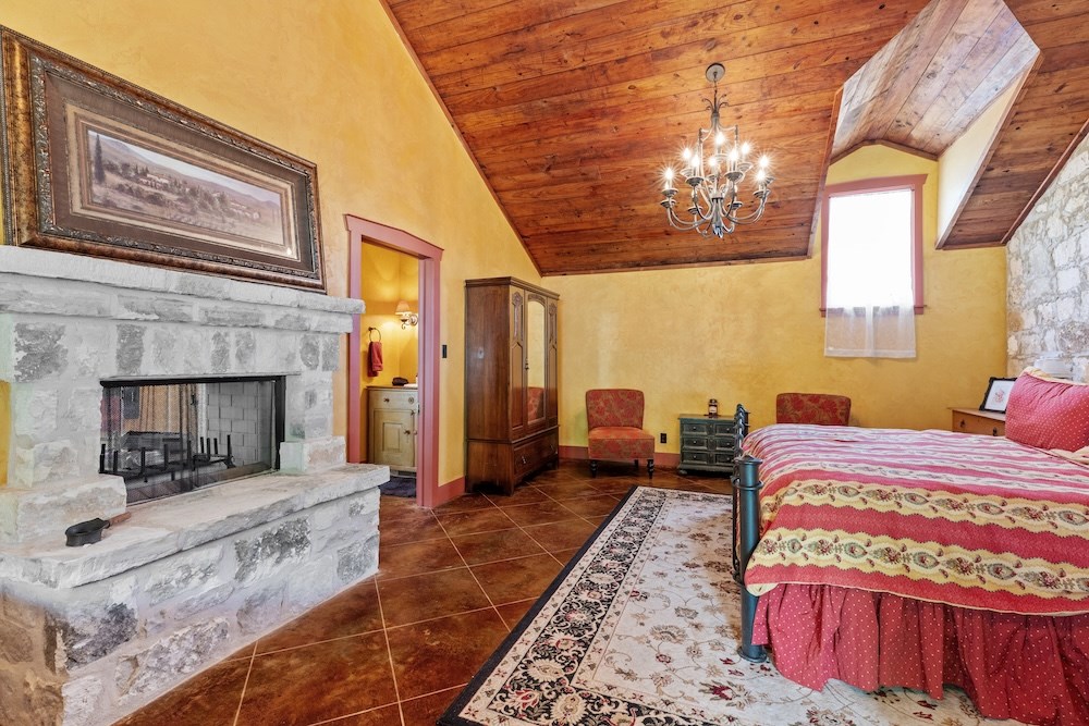 Fredericksburg, Texas, 78624, United States, 3 Bedrooms Bedrooms, ,3 BathroomsBathrooms,Residential,Active,2045665