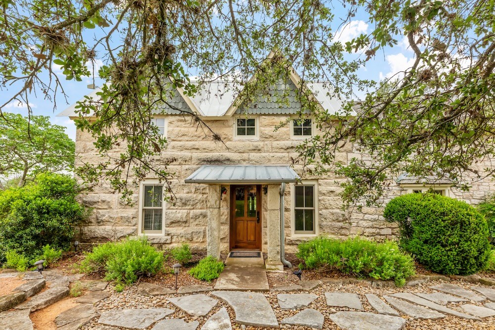 Fredericksburg, Texas, 78624, United States, 3 Bedrooms Bedrooms, ,3 BathroomsBathrooms,Residential,Active,2045665