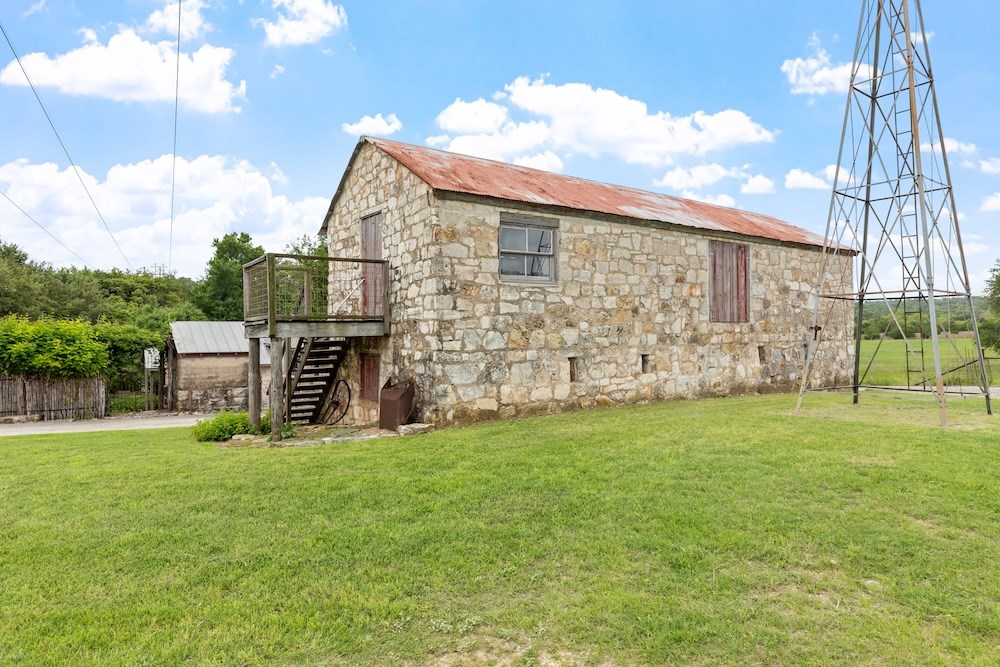 Fredericksburg, Texas, 78624, United States, 3 Bedrooms Bedrooms, ,3 BathroomsBathrooms,Residential,Active,2045665