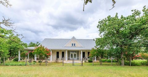 Photo of 11453 N US Hwy 87, Fredericksburg, TX 78624 (MLS # 101636)