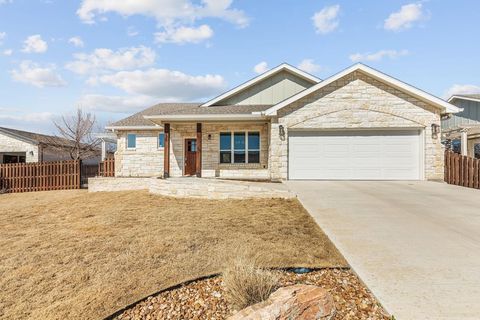 Photo of 730 Madilynn Ct, Fredericksburg, TX 78624 (MLS # 101707)