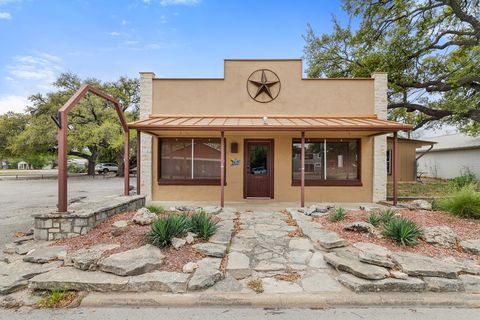 Photo of 807 Main St, Blanco, TX 78606 (MLS # 104143)