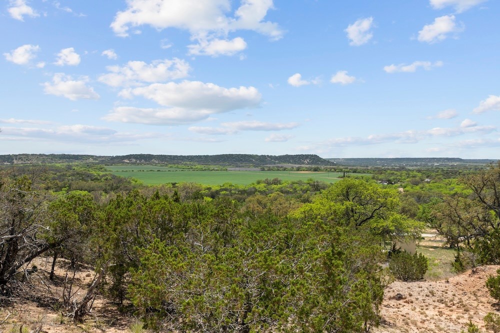 Doss, Texas, 78618, United States, 3 Bedrooms Bedrooms, ,3 BathroomsBathrooms,Residential,Active,2016696