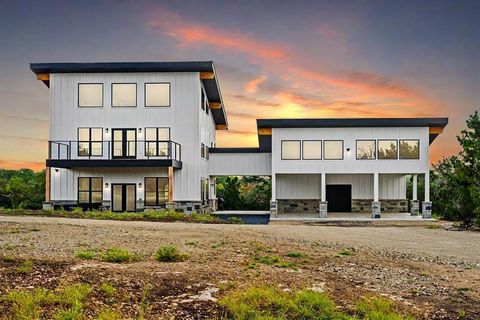 Photo of 337 Colt Valley Rd, Fredericksburg, TX 78624 (MLS # 97879)