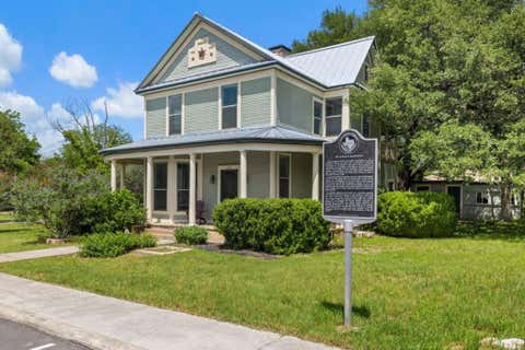 Photo of 208 N Avenue G, Johnson City, TX 78636 (MLS # 104656)