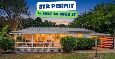 Photo of 406 Bluebonnet, Fredericksburg, TX 78624 (MLS # 104193)